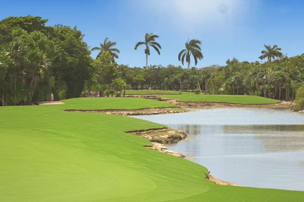 Campo ejecutivo PGA Riviera Maya 2